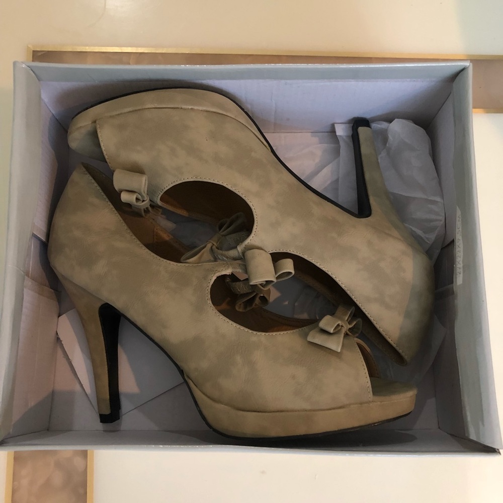 Jovani shoes